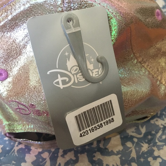 NWT LIMITED EDITION Mickey Mouse EARidescent Disney Parks Baseball Cap - Picture 4 of 6